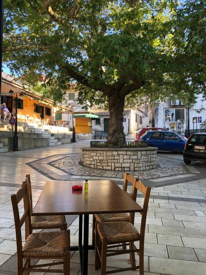 La Maisonette House In The Heart Of Liapades Close To Rovinia Beach & Paleokastritsa Exterior foto